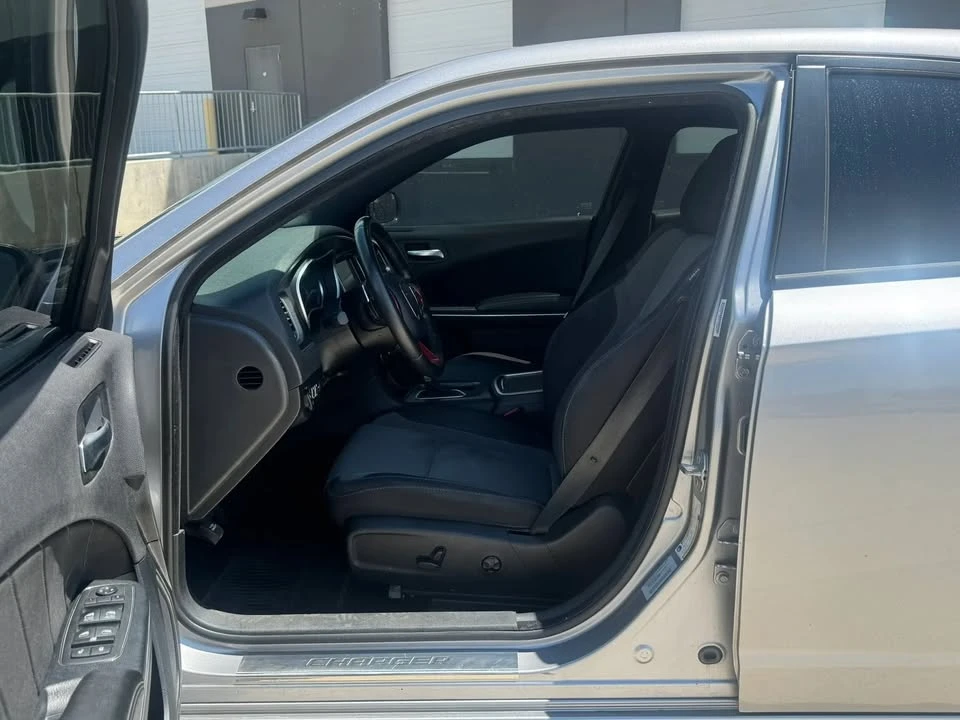 2015 Dodge Charger 7th Gen - Image 11 of 15