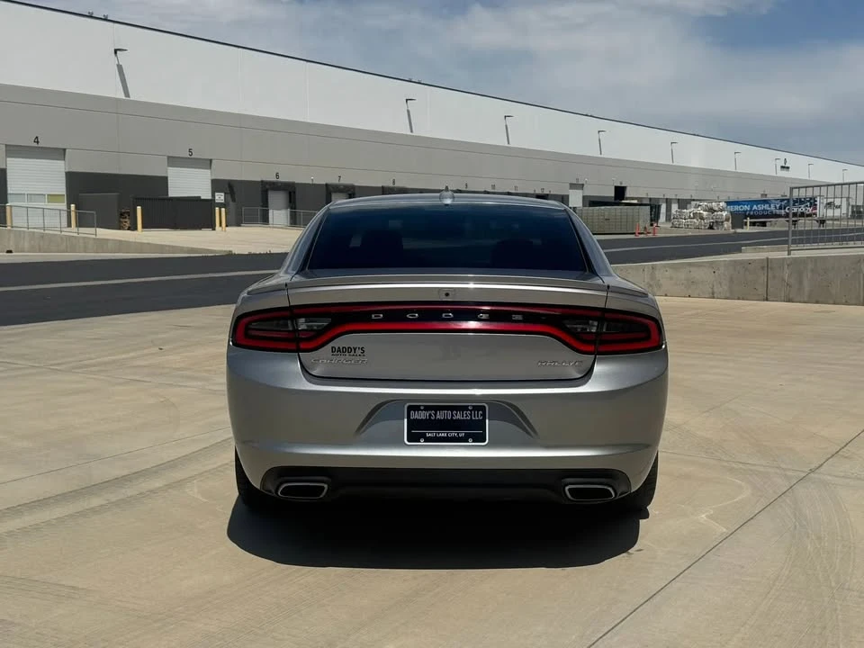 2015 Dodge Charger 7th Gen - Image 4 of 15