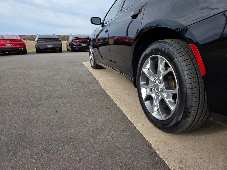 2015 Dodge Charger 7th Gen - Image 11 of 21