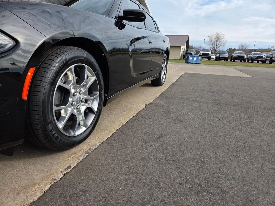 2015 Dodge Charger 7th Gen - Image 9 of 21