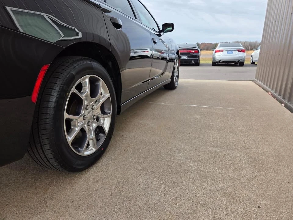 2015 Dodge Charger 7th Gen - Image 12 of 21