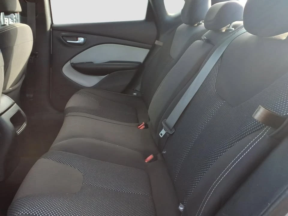 2015 Dodge Dart - Image 13 of 20