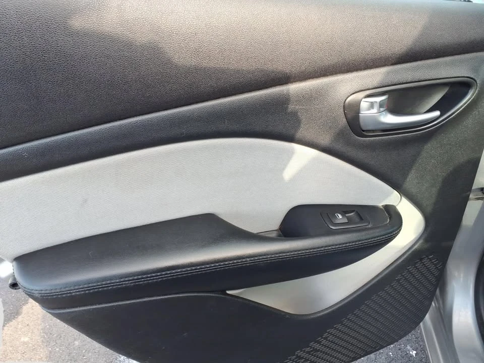 2015 Dodge Dart - Image 12 of 20