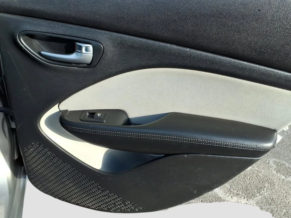 2015 Dodge Dart - Image 10 of 20