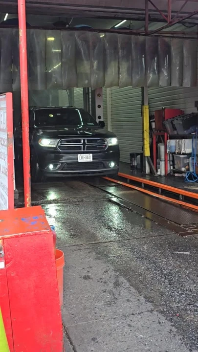 2015 Dodge Durango 3rd Gen - Image 2 of 2