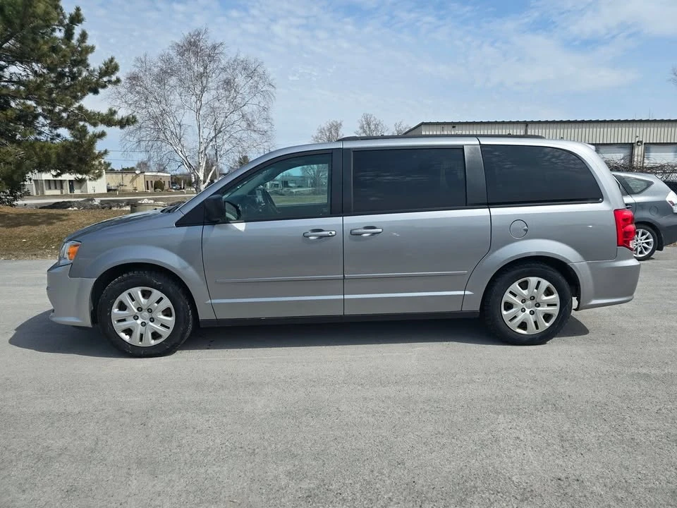 2015 Dodge Caravan - Image 7 of 18