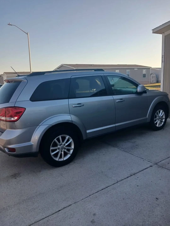2015 Dodge Journey - Image 2 of 4