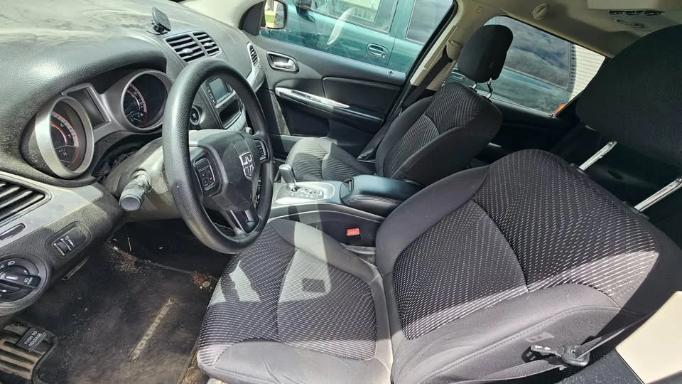 2015 Dodge Charger 7th Gen - Image 7 of 12