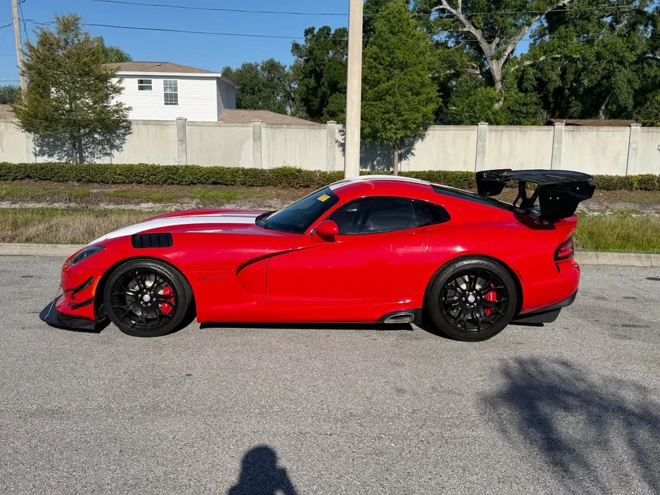 2015 Dodge Viper ACR 5th Gen - Image 2 of 10