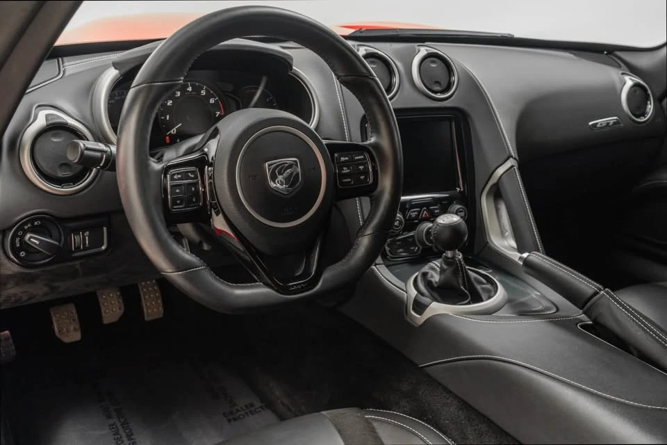 2015 Dodge Viper 5th Gen - Image 9 of 15