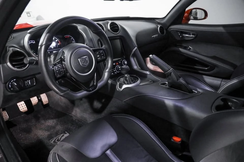 2015 Dodge Viper 5th Gen - Image 5 of 10