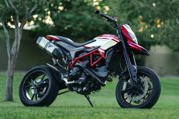 2015 Ducati Hypermotard - Image 3 of 6