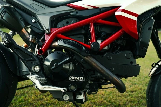 2015 Ducati Hypermotard - Image 5 of 6