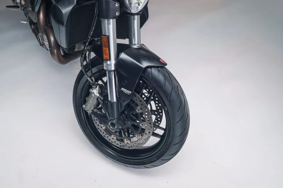 2015 Ducati Monster - Image 13 of 31