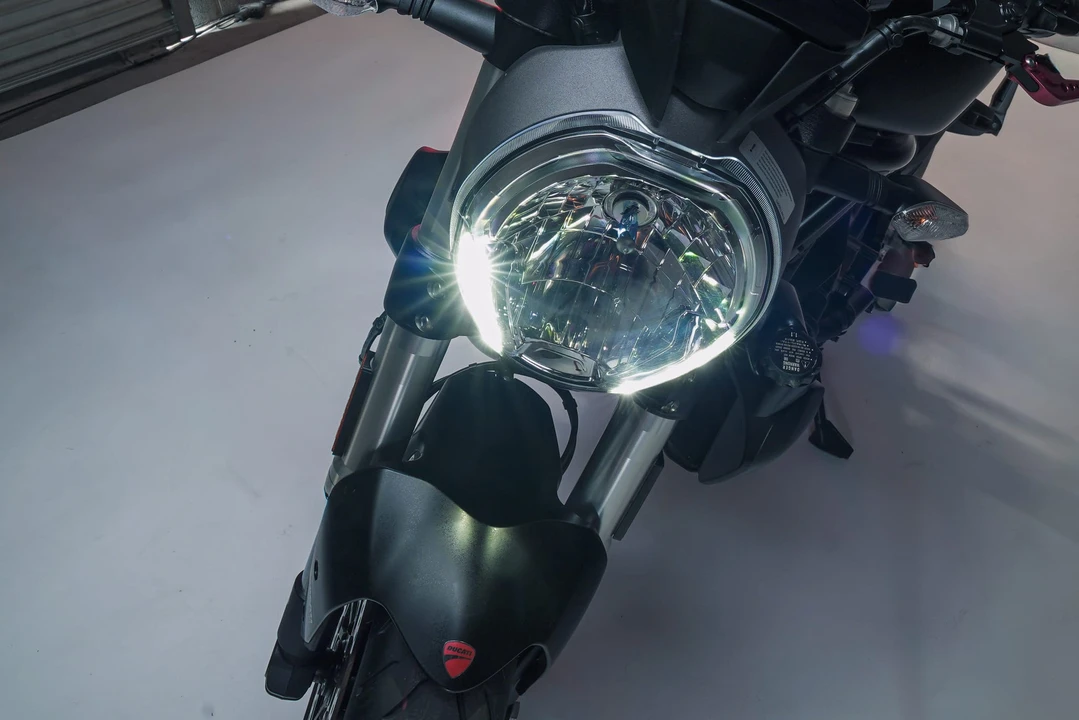 2015 Ducati Monster - Image 30 of 31