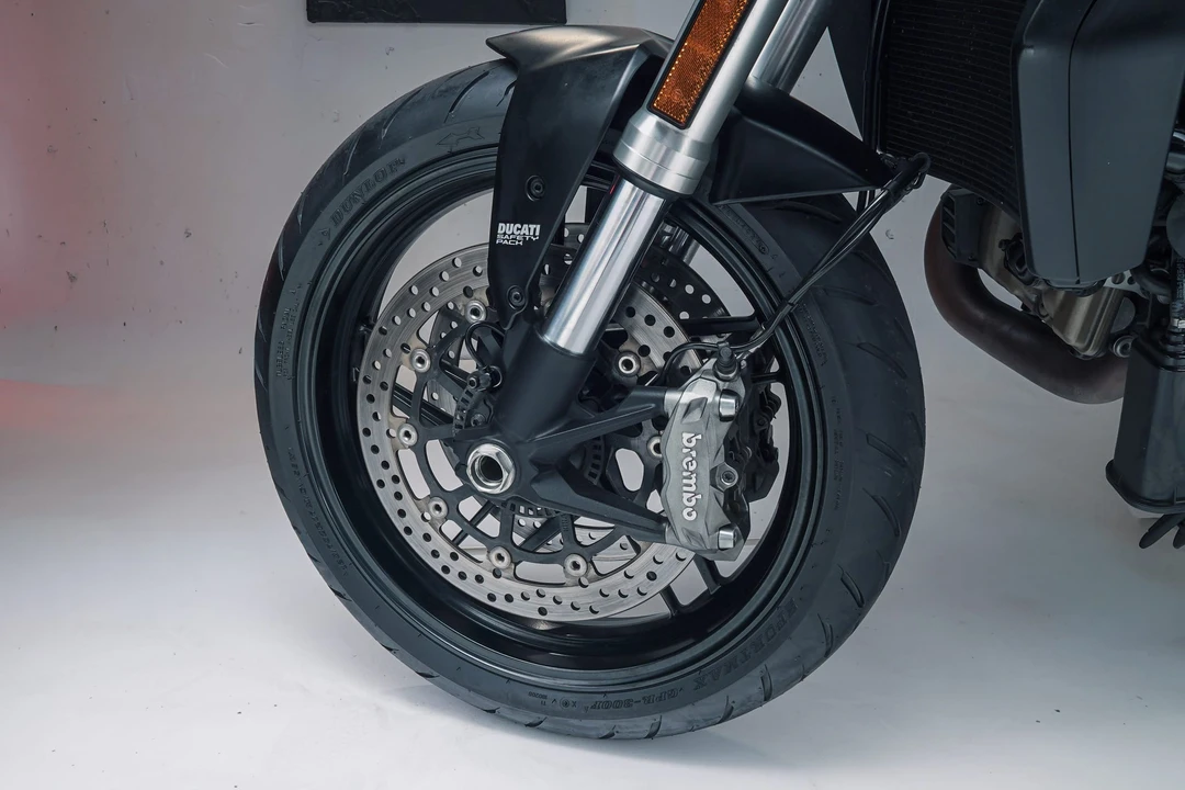 2015 Ducati Monster - Image 19 of 31