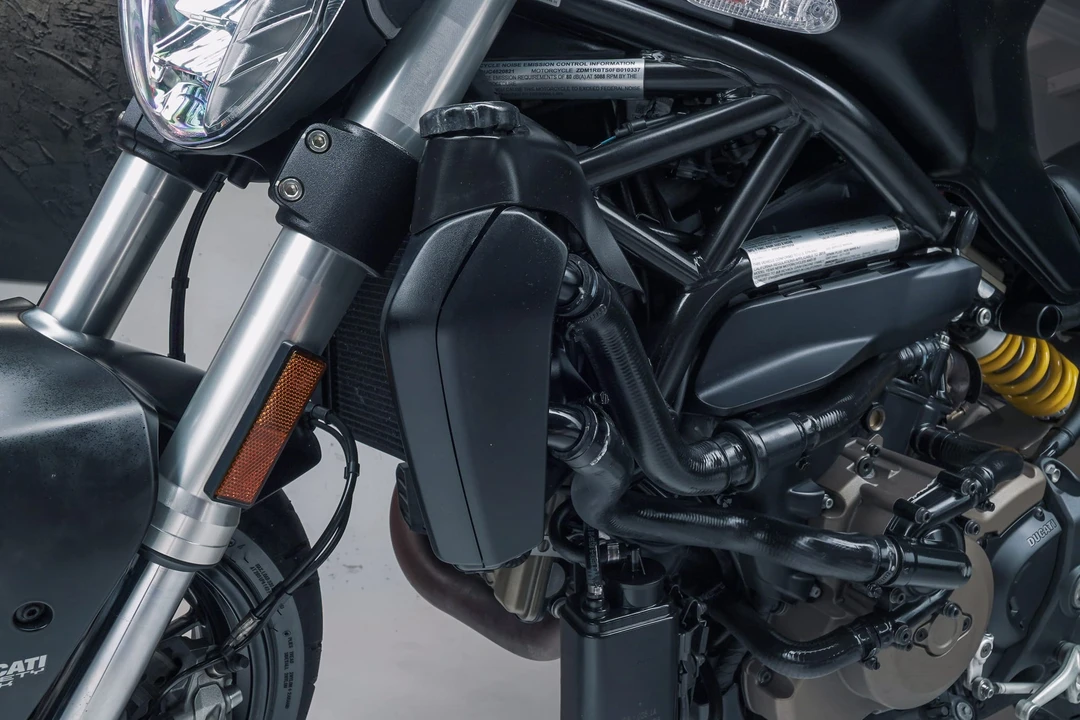 2015 Ducati Monster - Image 26 of 31
