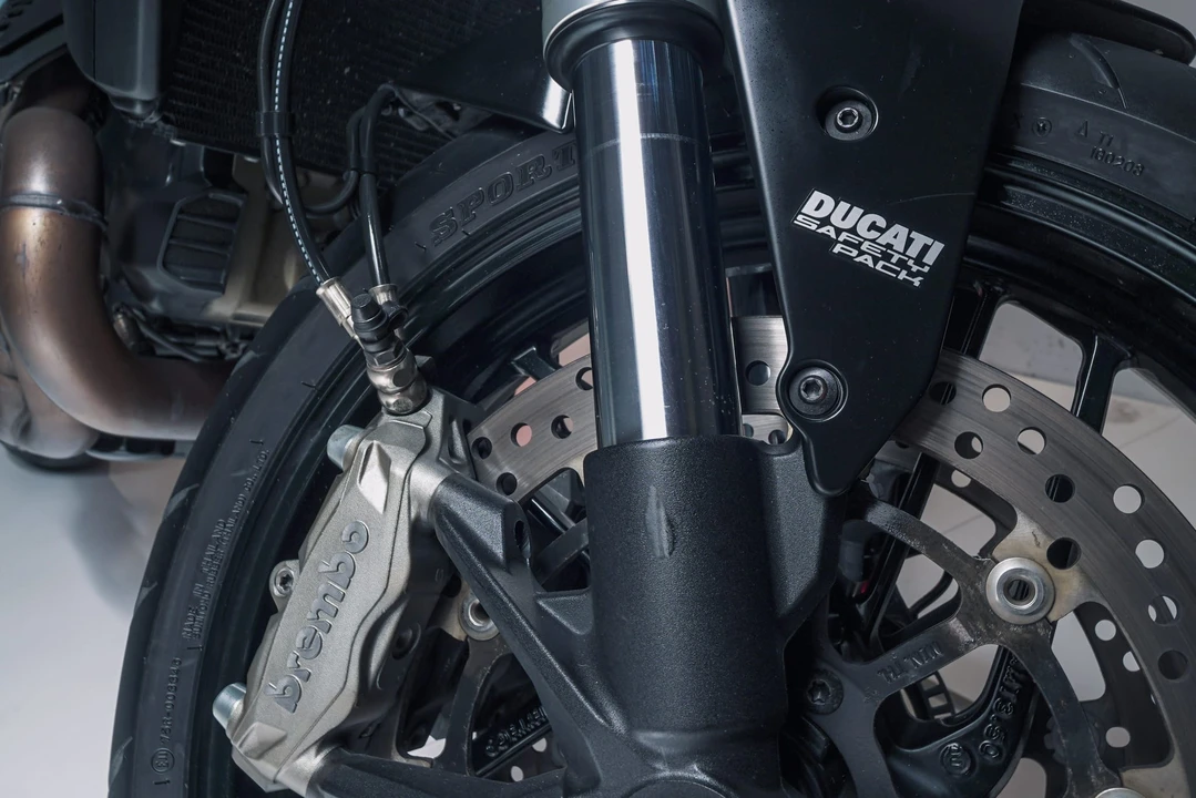 2015 Ducati Monster - Image 17 of 31
