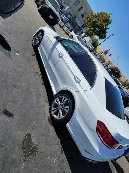 2015 Mercedes-Benz W212 E-Class - Image 3 of 3