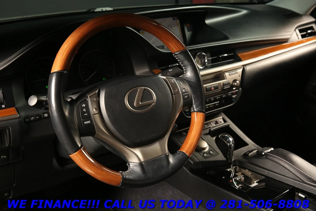 2015 Lexus ES 6th Gen - Image 10 of 21