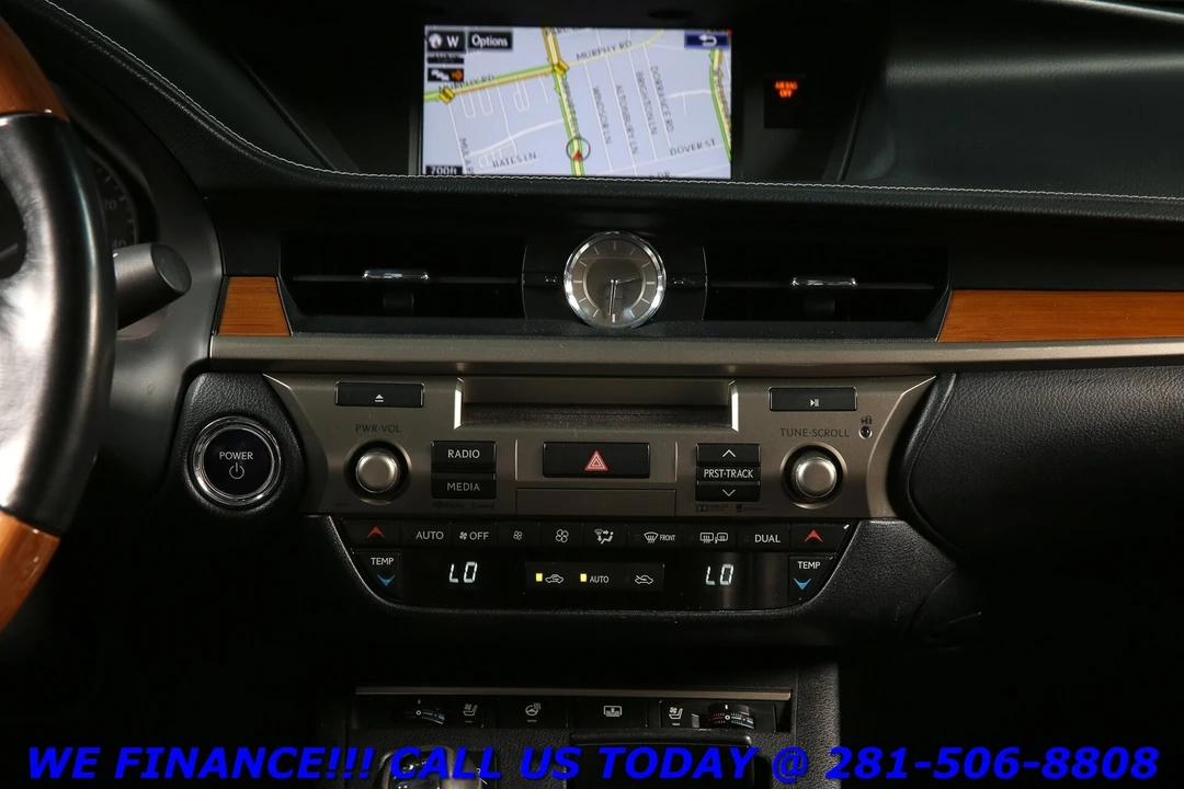2015 Lexus ES 6th Gen - Image 16 of 21