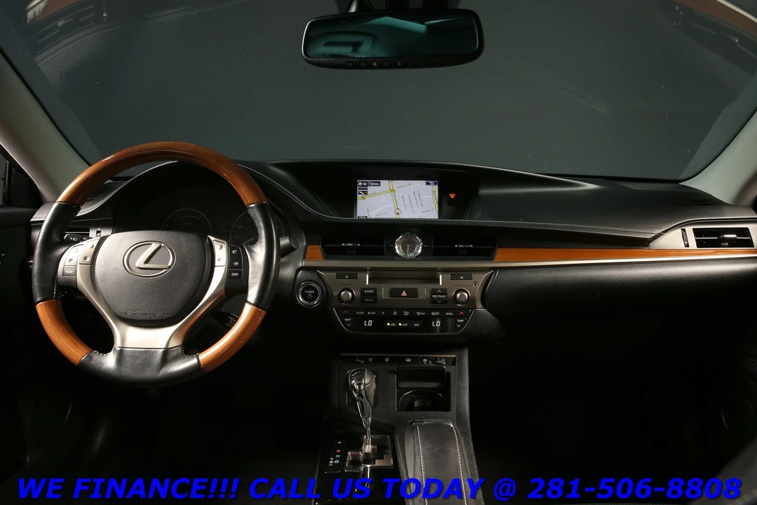 2015 Lexus ES 6th Gen - Image 3 of 21