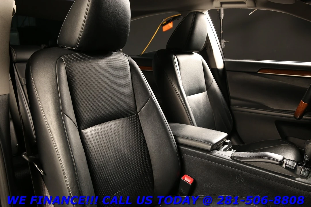 2015 Lexus ES 6th Gen - Image 21 of 21