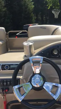 2015 Bentley Bentayga - Image 4 of 7