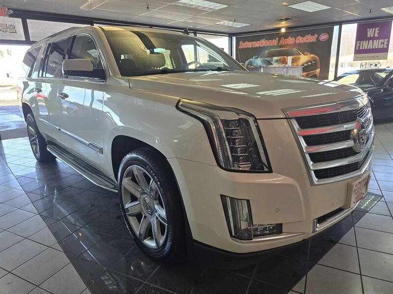 2015 Cadillac Escalade 4th Gen - Image 2 of 4