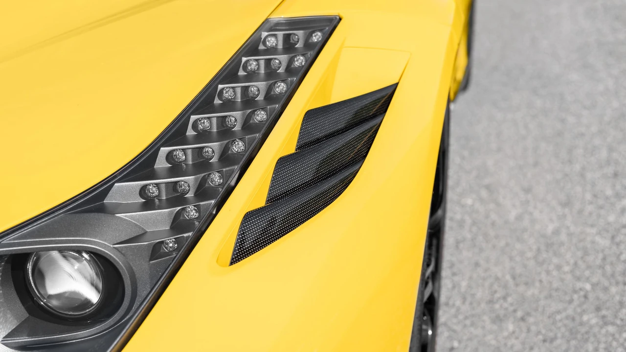2015 Ferrari 458 Speciale - Image 15 of 31