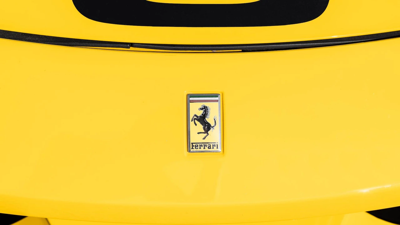 2015 Ferrari 458 Speciale - Image 14 of 31