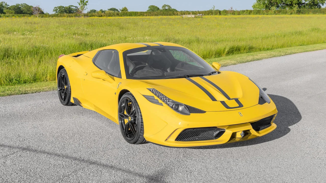 2015 Ferrari 458 Speciale Aperta - Image 4 of 31