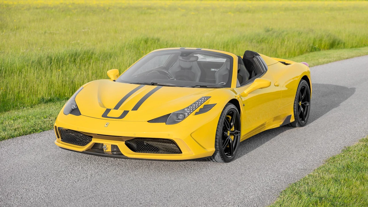 2015 Ferrari 458 Speciale Aperta - Image 11 of 31