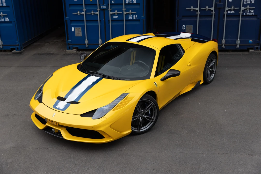 2015 Ferrari 458 Speciale Aperta - Image 8 of 31