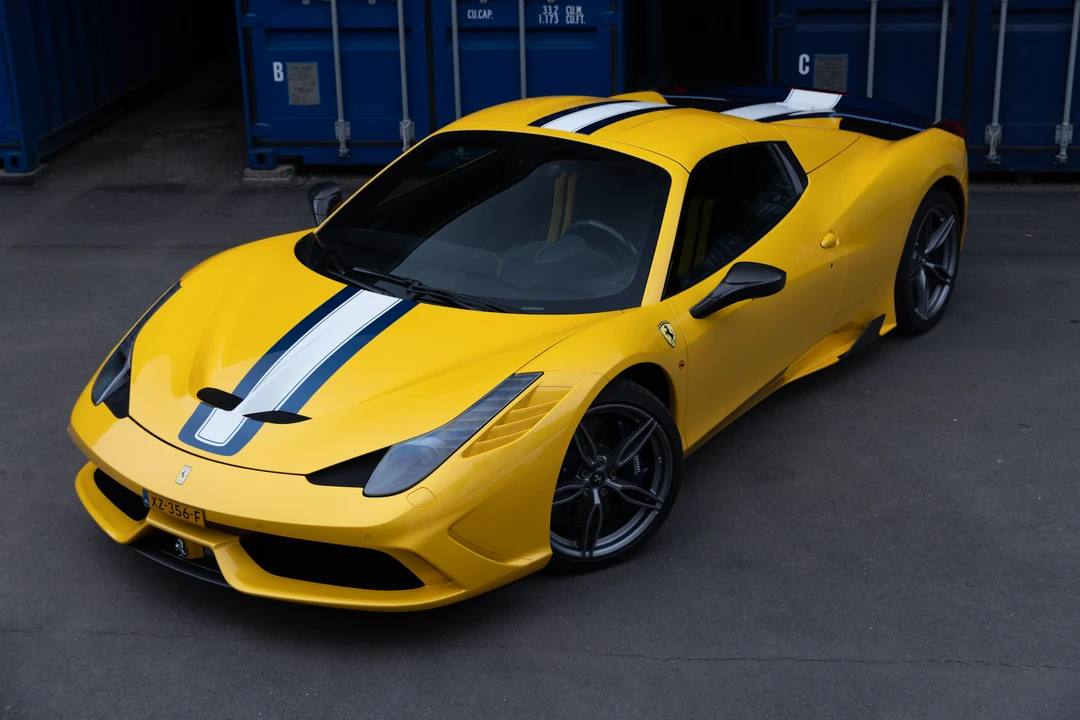 2015 Ferrari 458 Speciale Aperta - Image 9 of 31