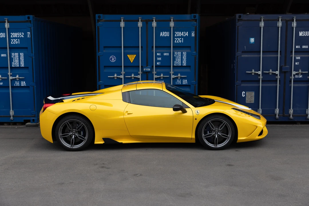 2015 Ferrari 458 Speciale Aperta - Image 14 of 31