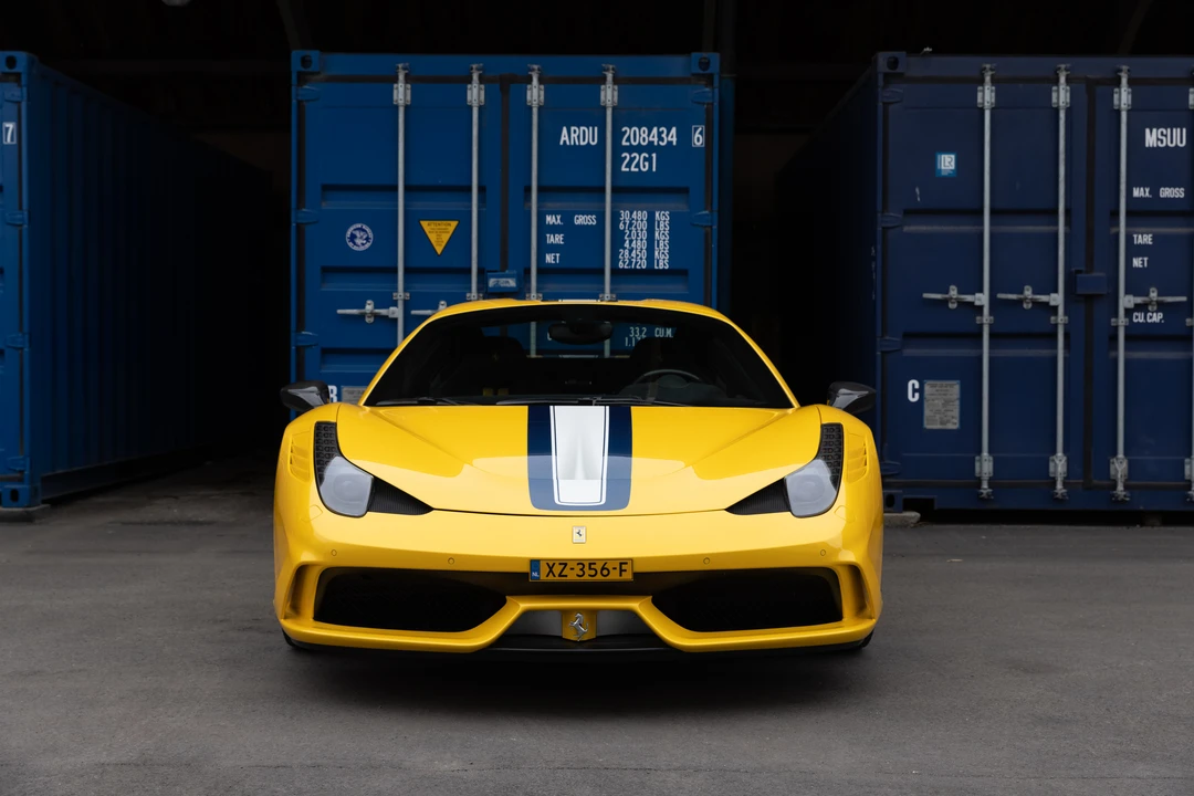 2015 Ferrari 458 Speciale Aperta - Image 4 of 31