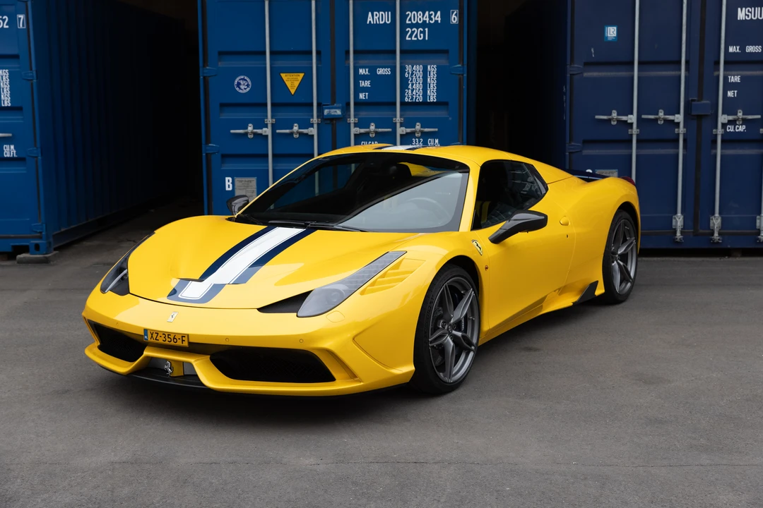 2015 Ferrari 458 Speciale Aperta - Image 10 of 31