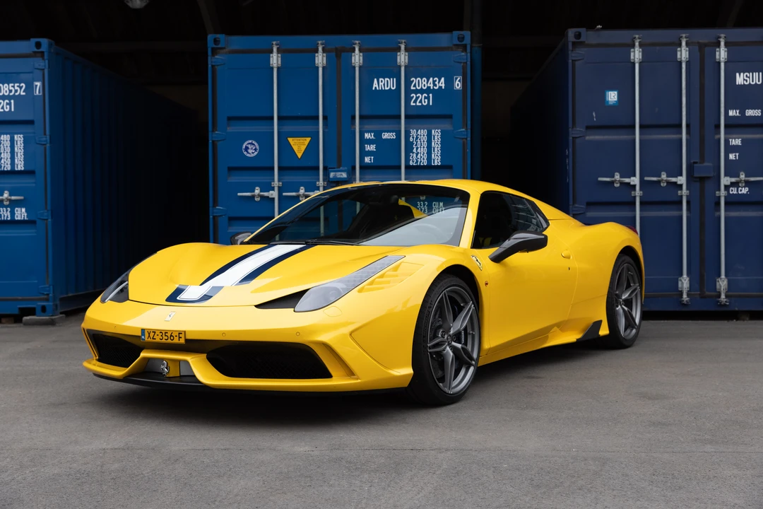 2015 Ferrari 458 Speciale Aperta - Image 11 of 31