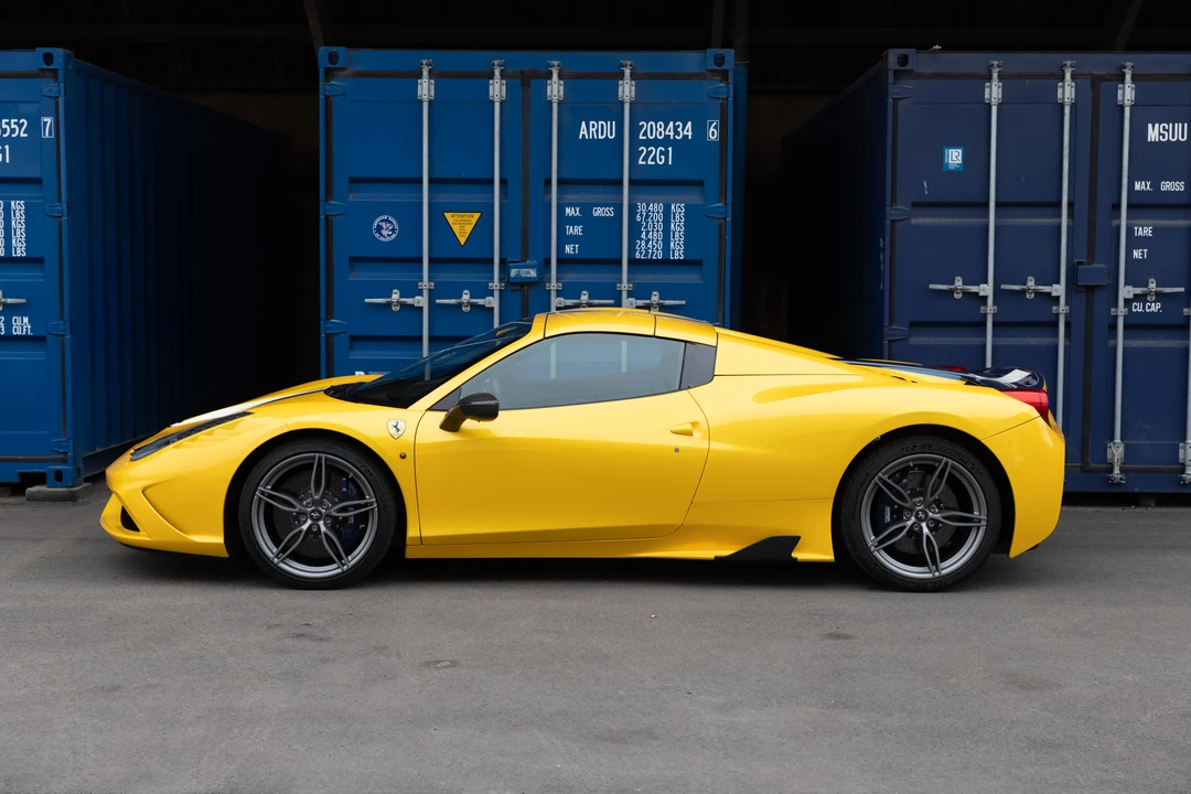 2015 Ferrari 458 Speciale Aperta - Image 21 of 31