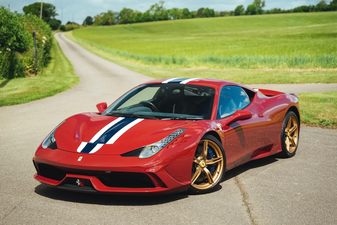 2015 Ferrari 458 Speciale - Image 12 of 31