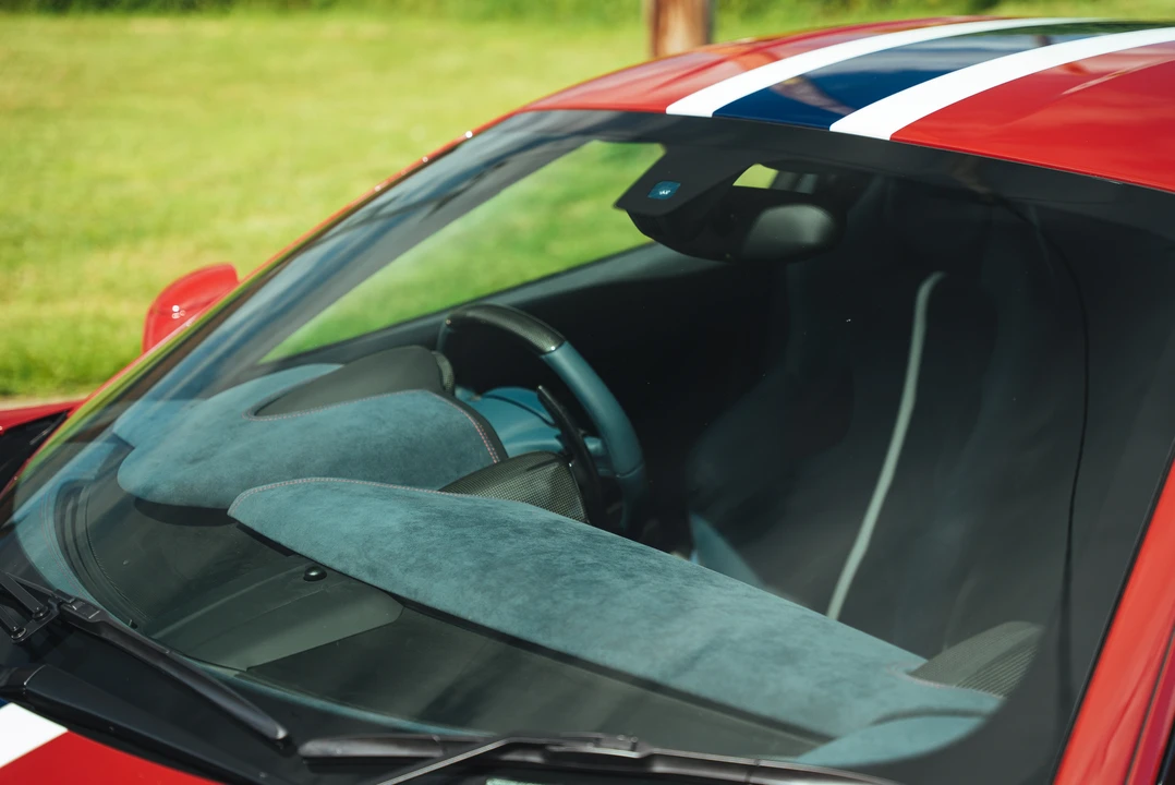 2015 Ferrari 458 Speciale - Image 23 of 31