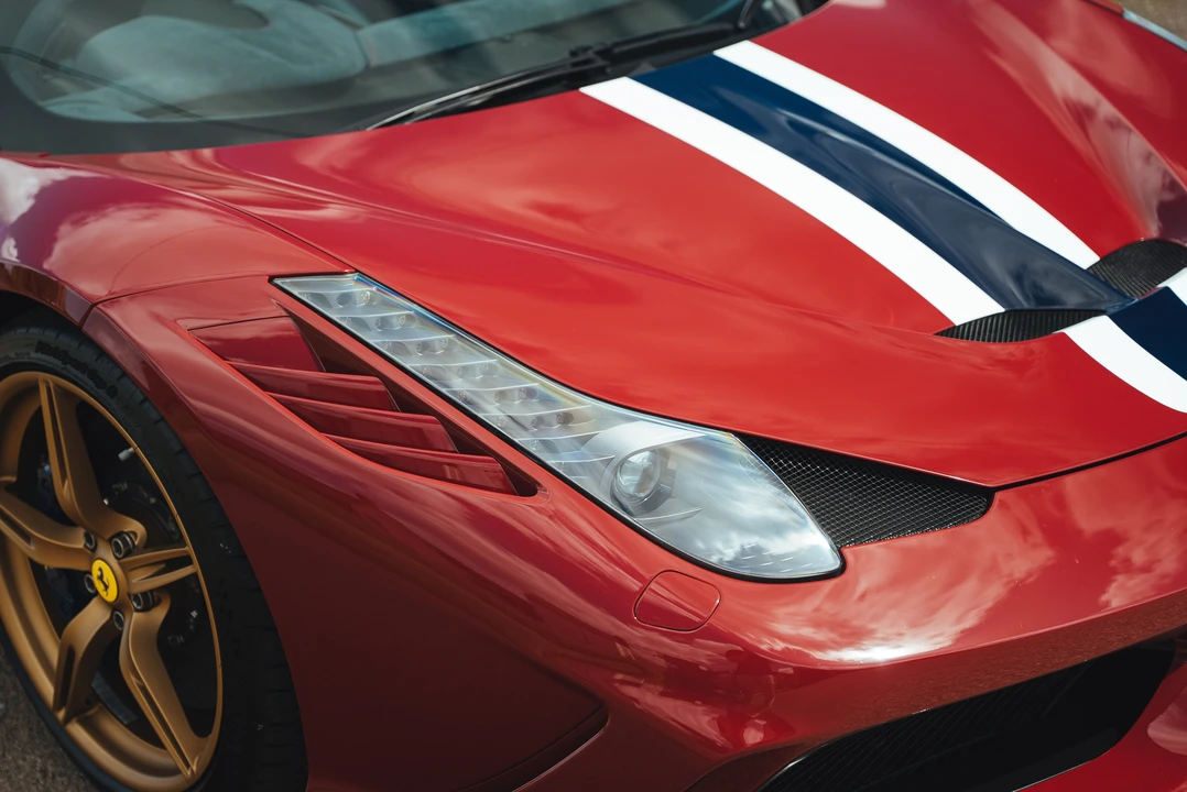 2015 Ferrari 458 Speciale - Image 24 of 31
