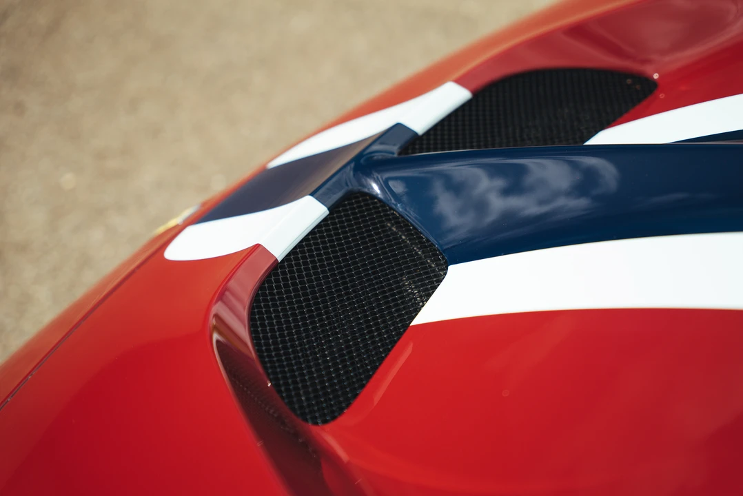 2015 Ferrari 458 Speciale - Image 29 of 31