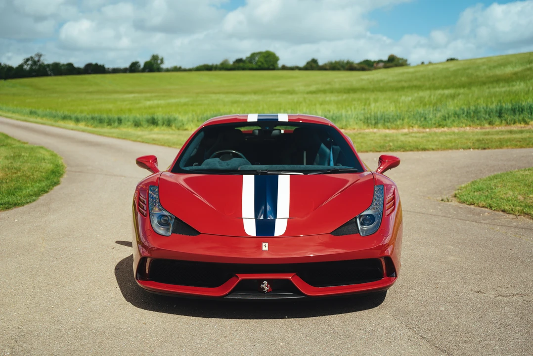 2015 Ferrari 458 Speciale - Image 3 of 31
