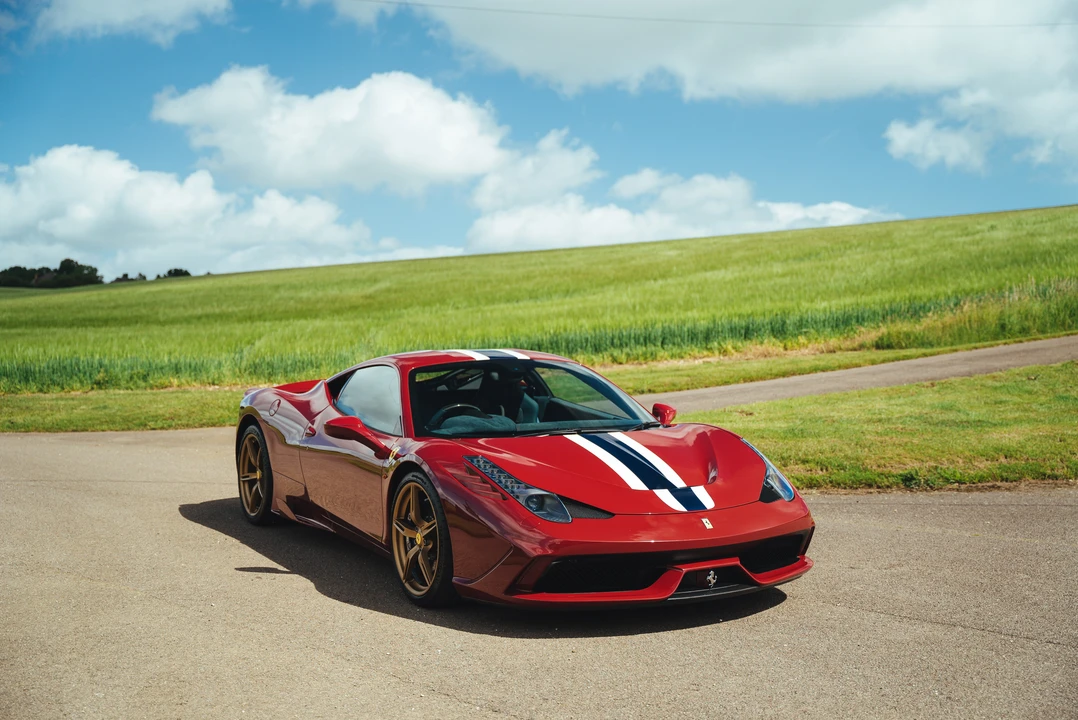 2015 Ferrari 458 Speciale - Image 17 of 31