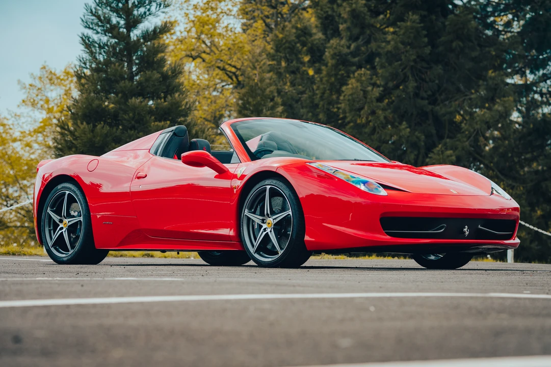 2015 Ferrari 458 Spider - Image 18 of 31