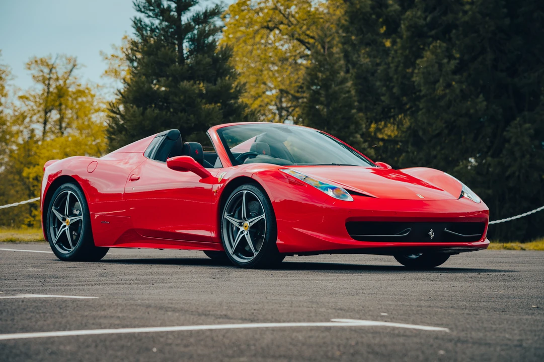 2015 Ferrari 458 Spider - Image 10 of 31