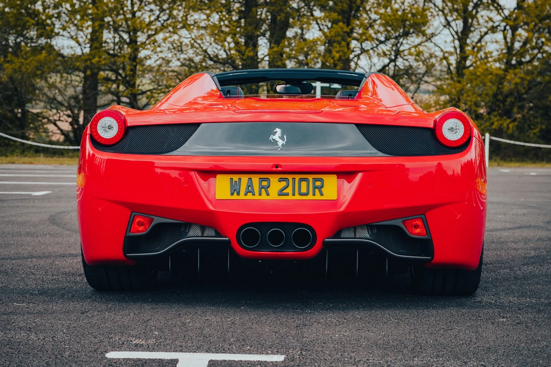 2015 Ferrari 458 Spider - Image 15 of 31