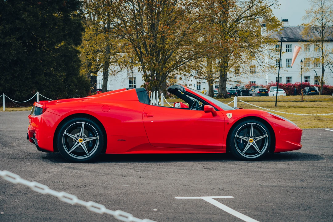 2015 Ferrari 458 Spider - Image 9 of 31